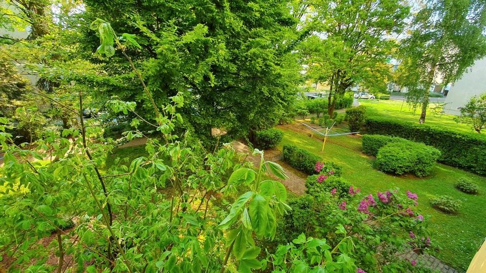 Etagenwohnung Dreieich - 3 Zimmer, 82 m&sup2;, 1.370&euro; | Angebot:25845127