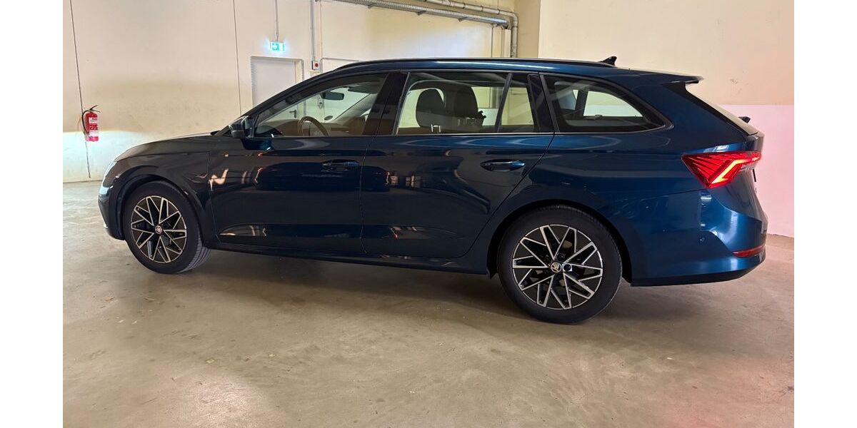 Skoda Octavia 119.500 km 18.200 &euro; Frankfurt am Main 60320