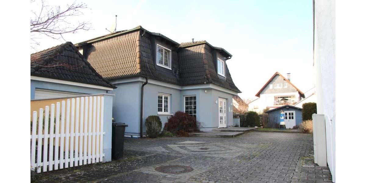 Einfamilienhaus Rodenbach - 10 Zimmer, 312 m&sup2;, 899.000&euro; | Angebot:24735389