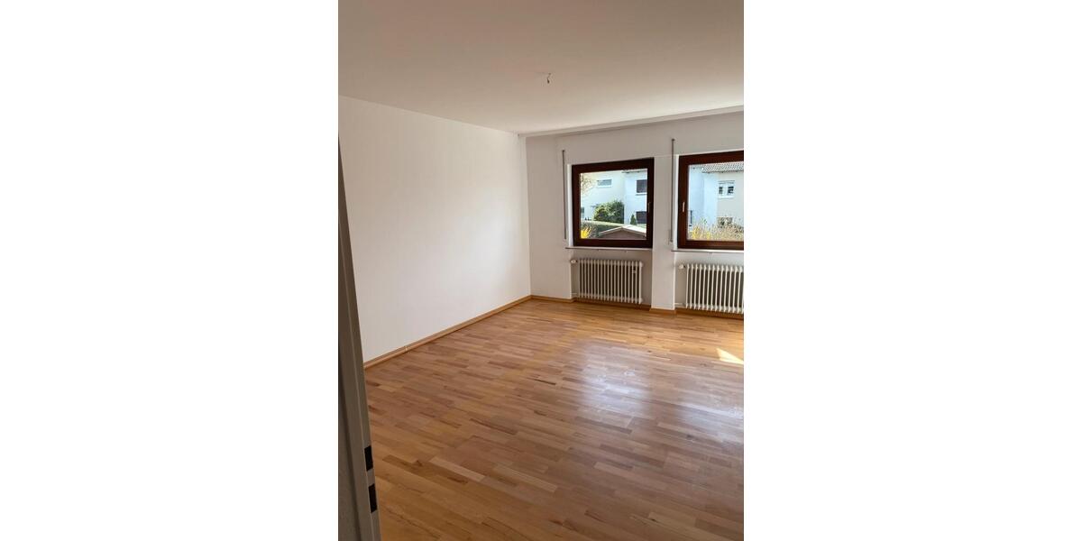 Reihenhaus Bad Vilbel - 4 Zimmer, 106 m&sup2;, 1.950&euro; | Angebot:24713804