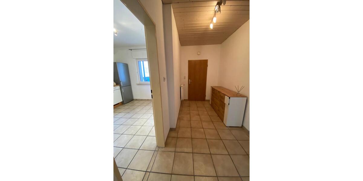 Etagenwohnung Bad Vilbel - 2 Zimmer, 65 m&sup2;, 650&euro; | Angebot:25802170