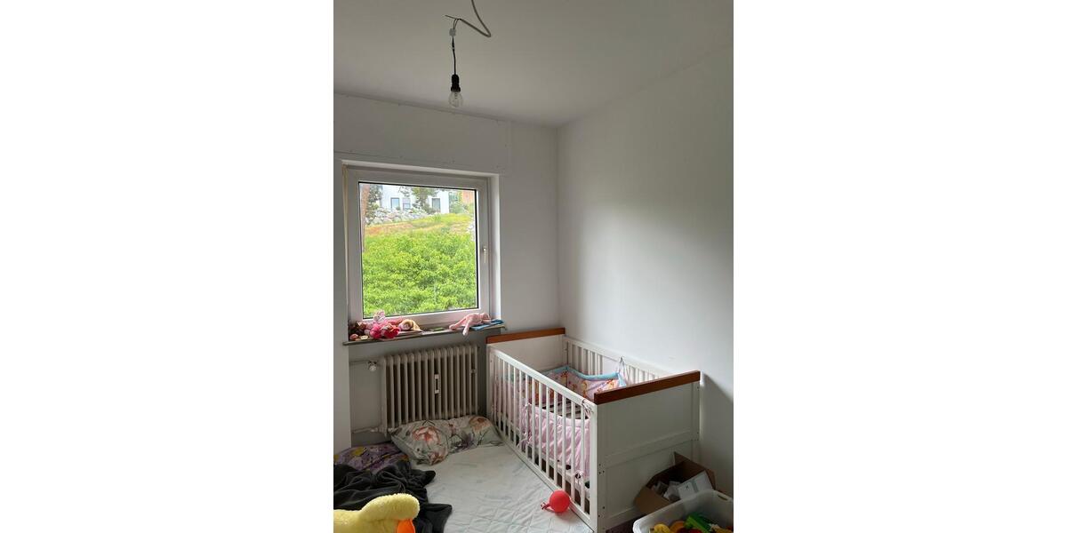 Etagenwohnung Aschaffenburg Damm - 4 Zimmer, 96 m&sup2;, 1.200&euro; | Angebot:26480069