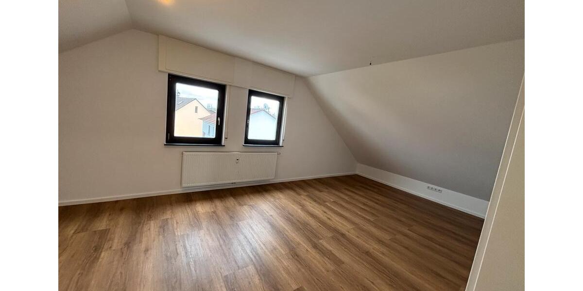 Dachgeschoßwohnung Mühlheim am Main - 2 Zimmer, 62 m&sup2;, 800&euro; | Angebot:25449504