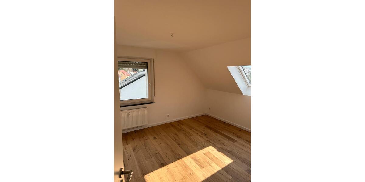 Dachgeschoßwohnung Linsengericht - 3 Zimmer, 75 m&sup2;, 900&euro; | Angebot:25833011