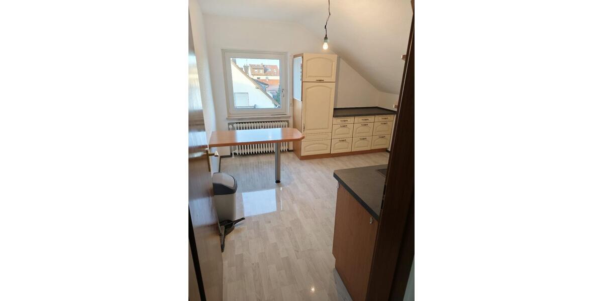 Dachgeschoßwohnung Seligenstadt - 3.5 Zimmer, 85 m&sup2;, 1.000&euro; | Angebot:25086646