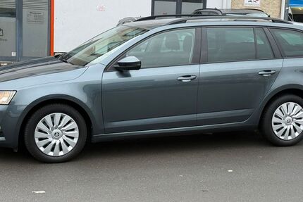 Skoda Octavia 185.000 km 11.999 &euro; Frankfurt am Main 60314