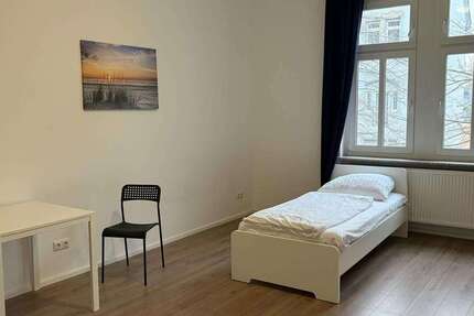 Zimmer Frankfurt am Main Unterliederbach - 690&euro; | Angebot:25270152
