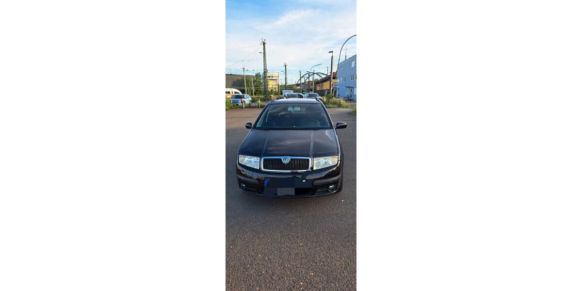 Skoda Fabia 177.600 km 2.900 &euro; Frankfurt 60528
