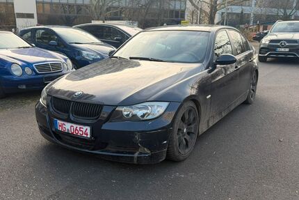 BMW 318 210.538 km 1.300 &euro; Steinbach 61449