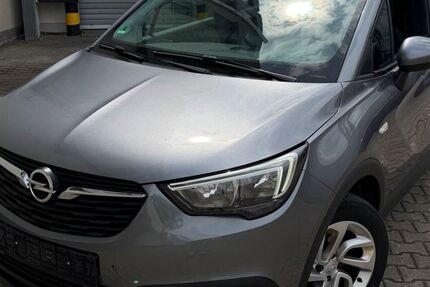 Opel Crossland (X) 165.000 km 7.399 &euro; Frankfurt am Main 65933