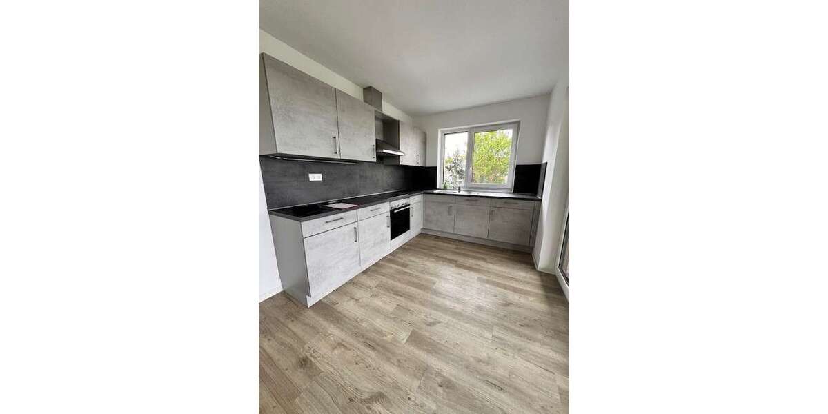 Etagenwohnung Frankfurt Bonames - 2 Zimmer, 85 m&sup2;, 1.400&euro; | Angebot:25755525