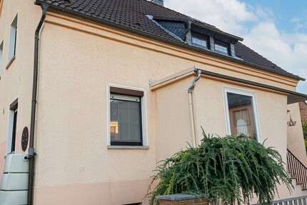 Haus Hanau / Mittelbuchen Mittelbuchen - 8 Zimmer, 144 m&sup2;, 599.000&euro; | Angebot:27670824
