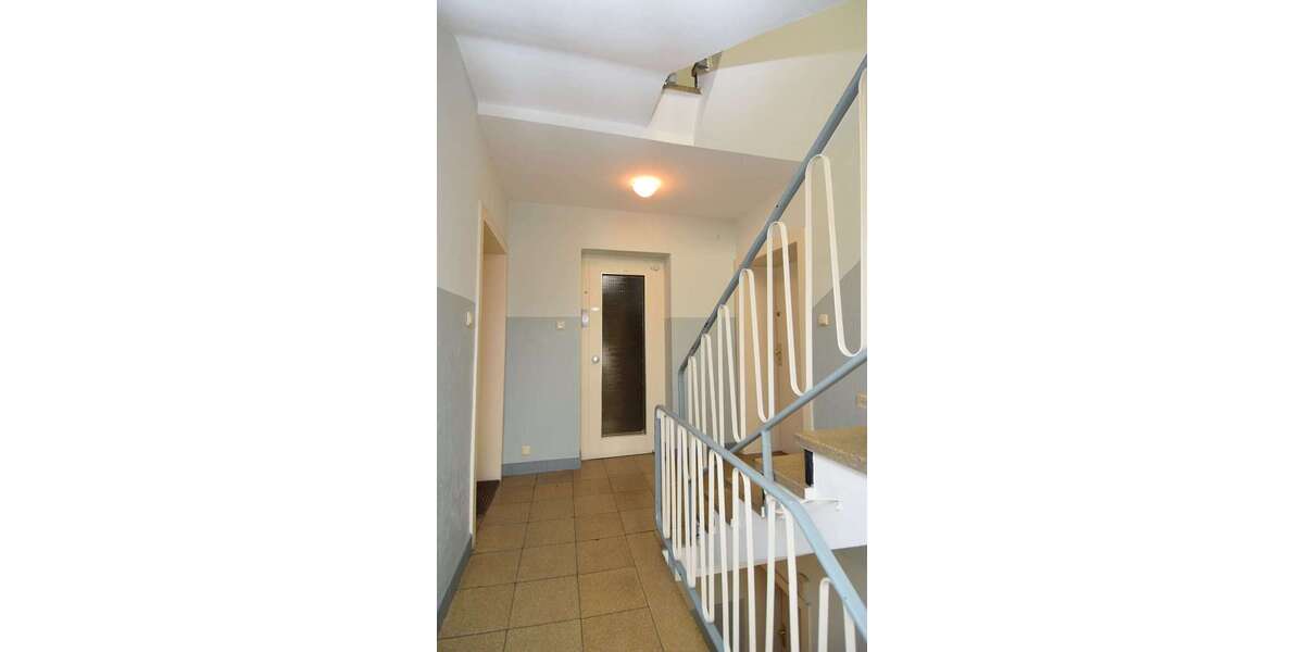 Etagenwohnung Frankfurt am Main Ostend - 2 Zimmer, 66 m&sup2;, 1.650&euro; | Angebot:26064212