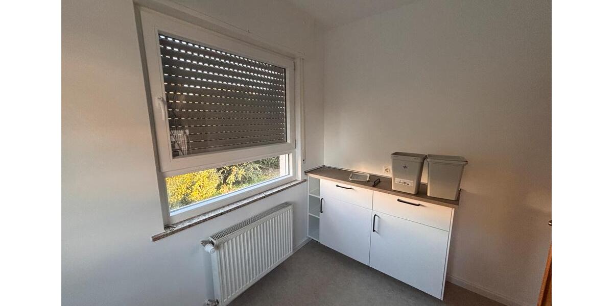 Einfamilienhaus Erlensee - 4 Zimmer, 90 m&sup2;, 1.700&euro; | Angebot:27623868