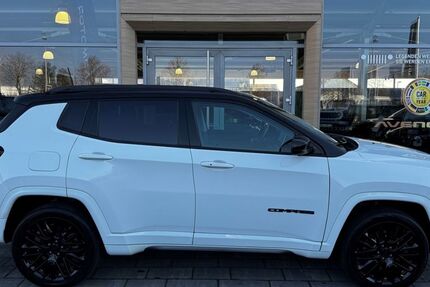 Jeep Compass 32.388 km 32.890 &euro; Aschaffenburg 63741