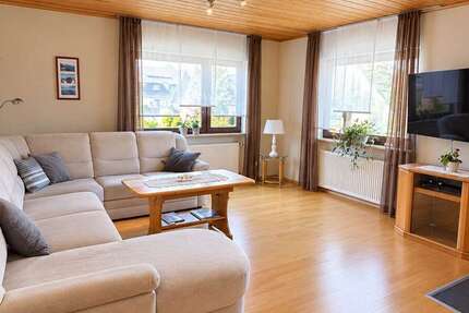 Wohnung Nidderau - 7 Zimmer, 167 m&sup2;, 300.000&euro; | Angebot:27647201