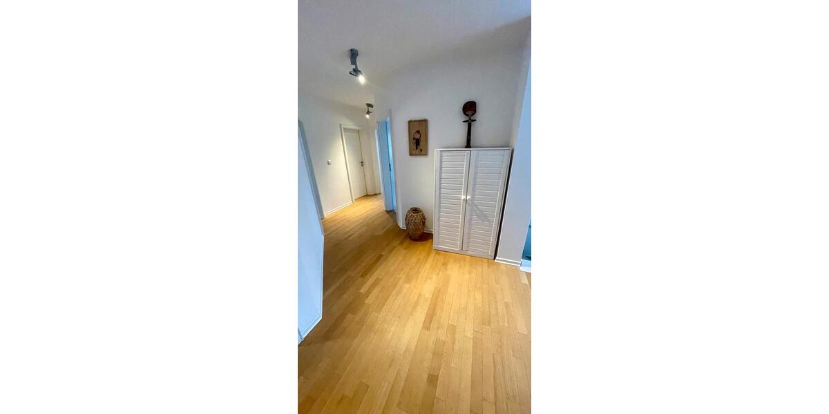 Dachgeschoßwohnung Langen (Hessen) - 3 Zimmer, 110 m&sup2;, 1.490&euro; | Angebot:25805961