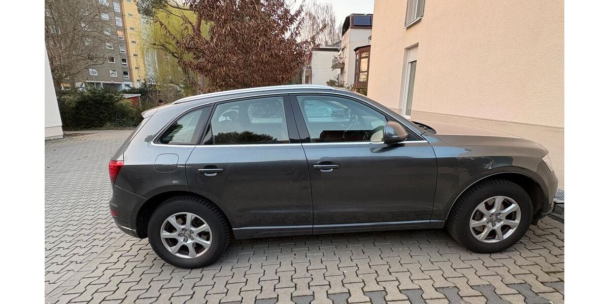 Audi Q5 180.000 km 15.000 &euro; Frankfurt am Main 60437