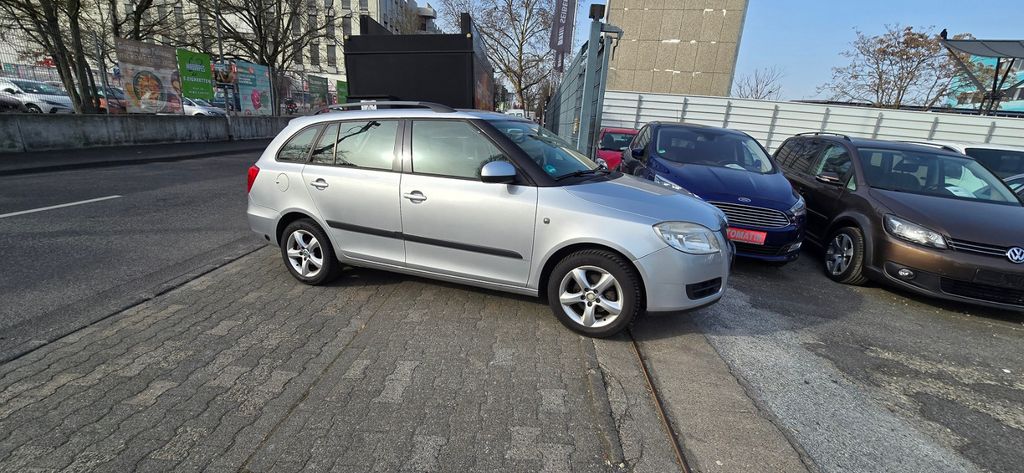 Skoda Fabia 351.000 km 1.850 &euro; Frankfurt/Main 65933