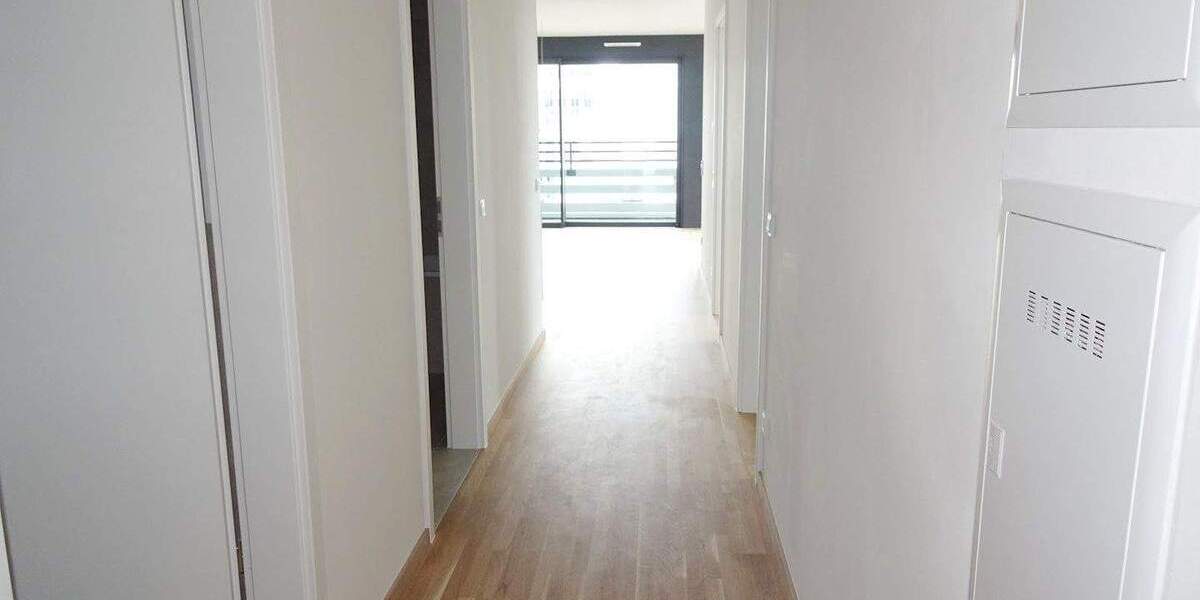 Etagenwohnung Frankfurt am Main Schwanheim - 3 Zimmer, 95 m&sup2;, 1.730&euro; | Angebot:25896081