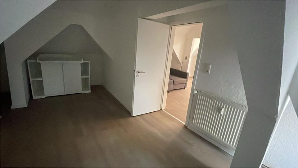 Dachgeschoßwohnung Mühlheim am Main - 3 Zimmer, 65 m&sup2;, 790&euro; | Angebot:25406596