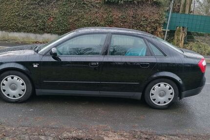 Audi A4 200.000 km 1.600 &euro; friedrichsdorf 61381