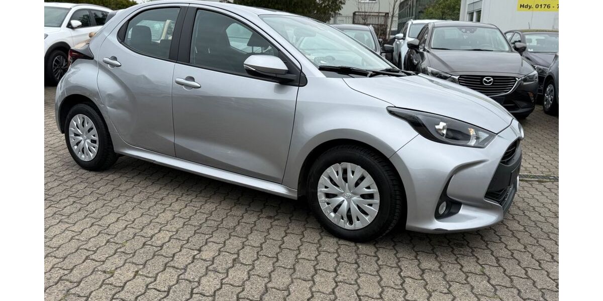 Toyota Yaris 149.045 km 11.299 &euro; Hanau 63452