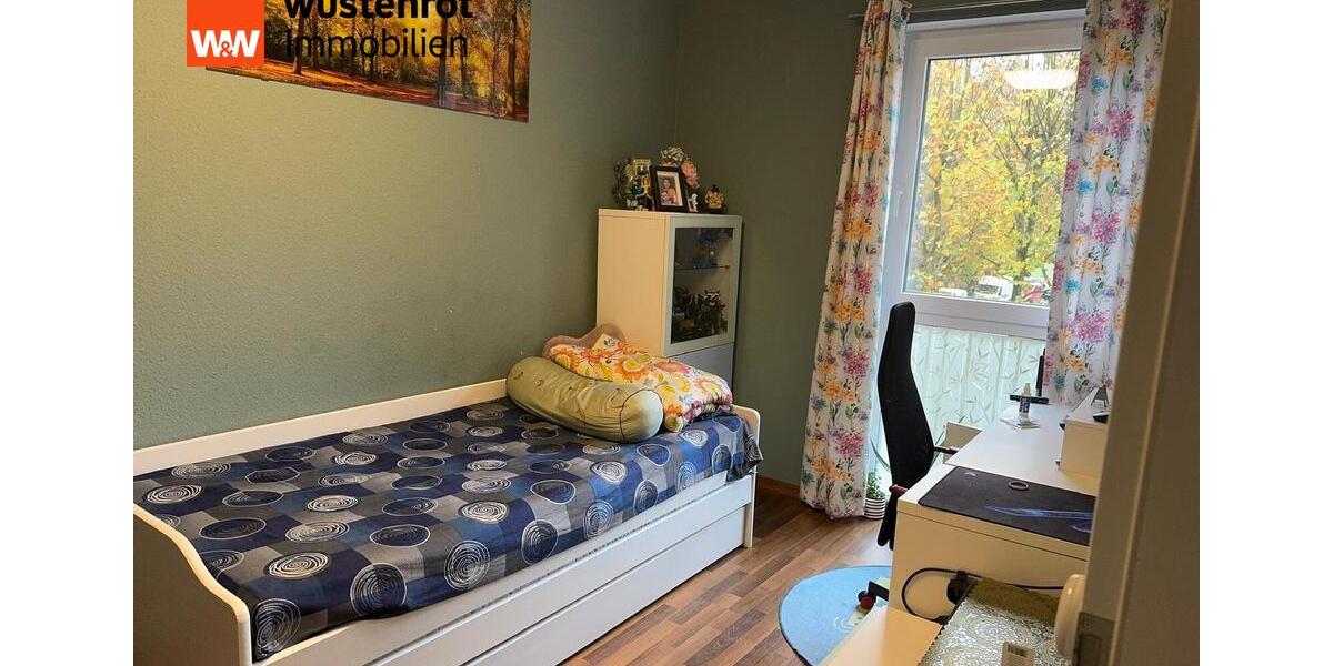 Etagenwohnung Steinbach (Taunus) - 4 Zimmer, 108 m&sup2;, 1.700&euro; | Angebot:25879612