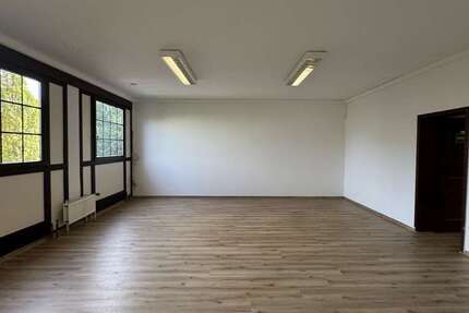 Gewerbeobjekt Frankfurt am Main - 2.100&euro; | Angebot:25834316