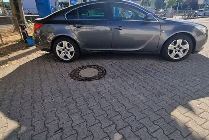 Opel Insignia 103.662 km 6.500 &euro; Frankfurt 60433