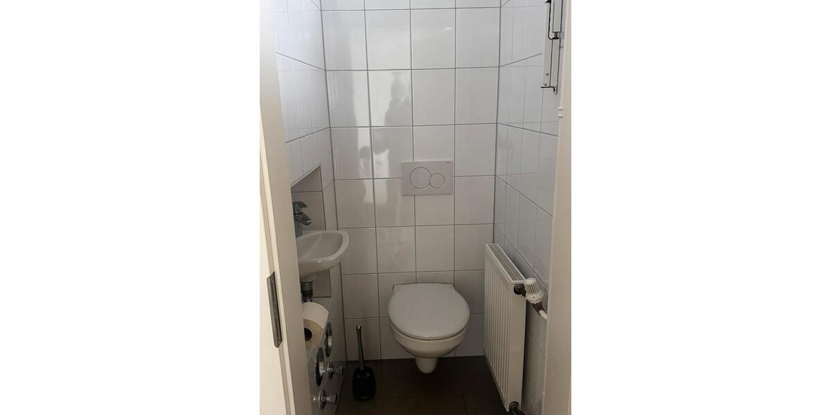 Etagenwohnung Frankfurt am Main Nied - 3 Zimmer, 75 m&sup2;, 800&euro; | Angebot:25933537