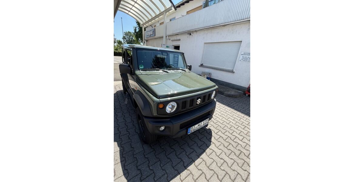 Suzuki Jimny 67.200 km 24.900 &euro; Frankfurt am Main 60488