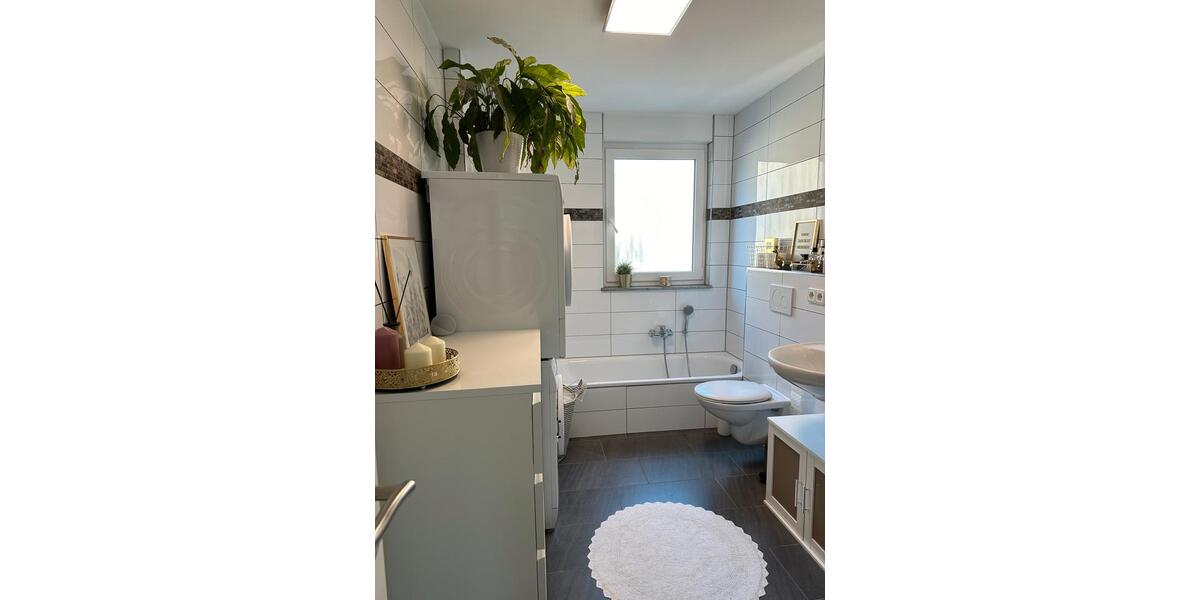 Etagenwohnung Frankfurt am Main Schwanheim - 2 Zimmer, 71 m&sup2;, 980&euro; | Angebot:25959573