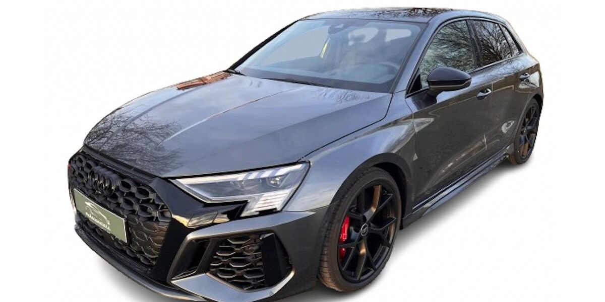 Audi RS3 9.000 km 67.235 &euro; Schöneck 61137