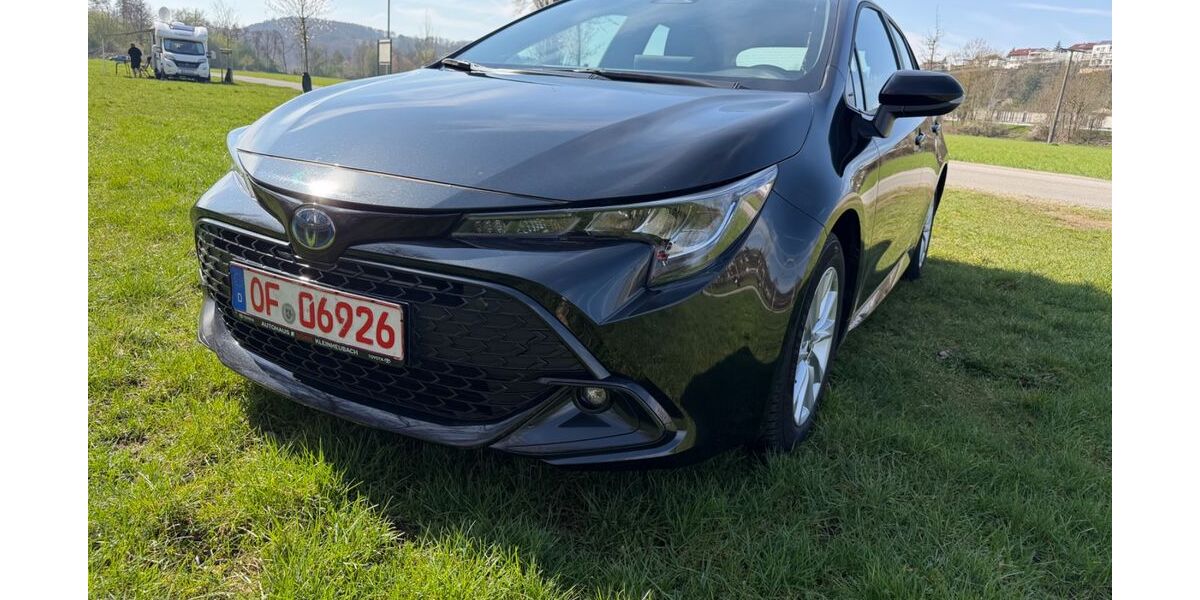 Toyota Corolla 23.500 km 23.999 &euro; Aschaffenburg 63743