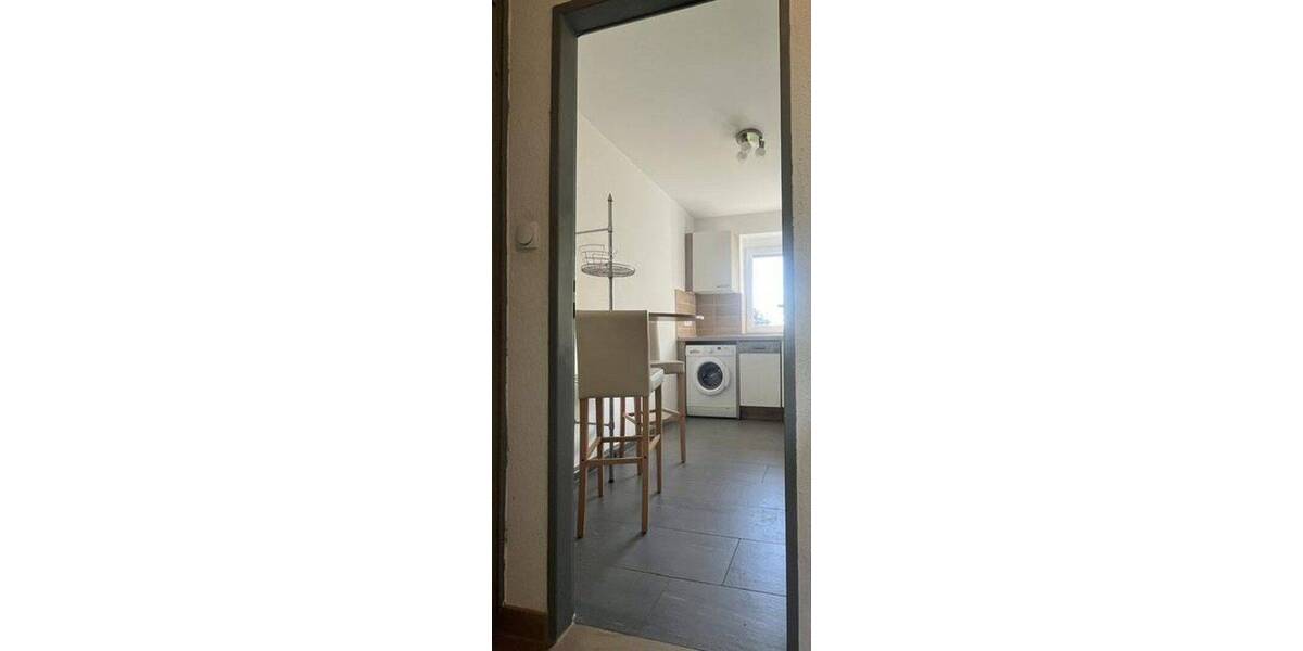 Etagenwohnung Frankfurt Ginnheim - 2 Zimmer, 57 m&sup2;, 1.100&euro; | Angebot:26820153