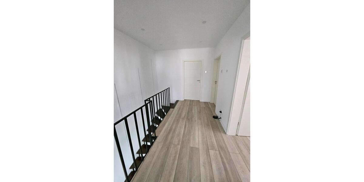 Doppelhaushälfte Rosbach vor der Höhe - 6 Zimmer, 150 m&sup2;, 750.000&euro; | Angebot:24497272