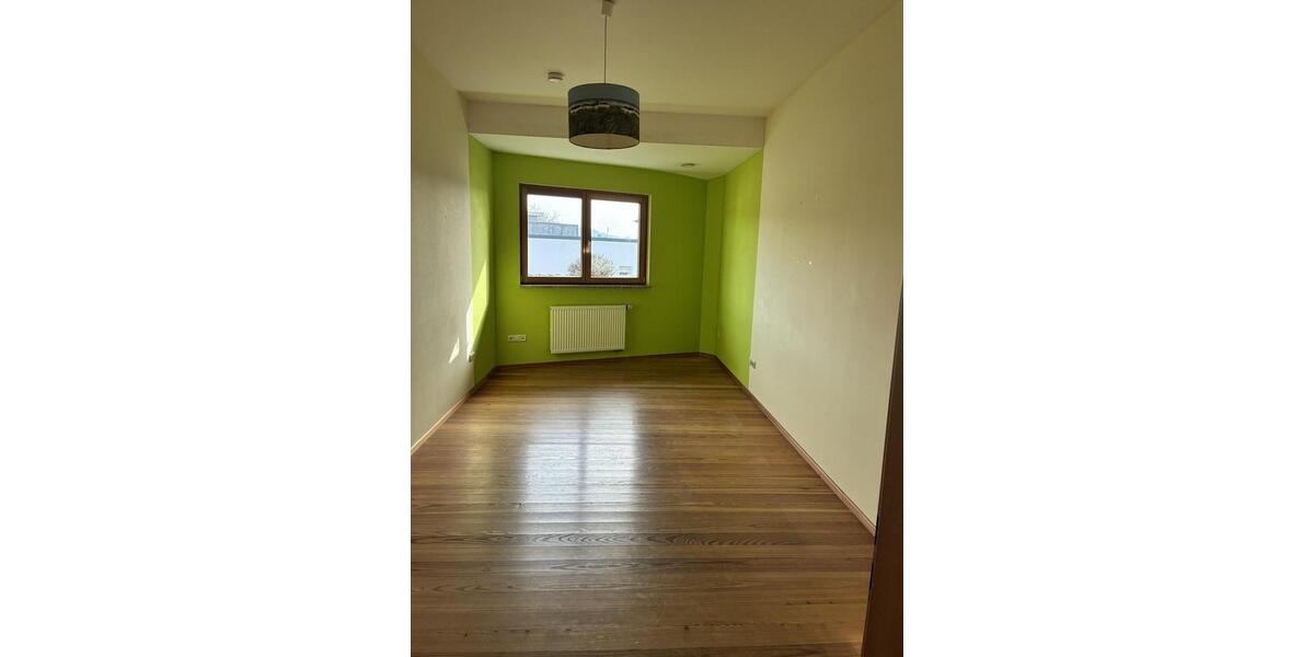 Einfamilienhaus Groß-Umstadt Umstadt - 9 Zimmer, 220 m&sup2;, 3.000&euro; | Angebot:25415646