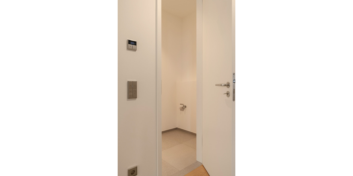 Etagenwohnung Frankfurt am Main Innenstadt - 3 Zimmer, 102 m&sup2;, 3.200&euro; | Angebot:25690844