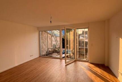 Haus Frankfurt am Main Bonames - 3 Zimmer, 75 m&sup2;, 1.650&euro; | Angebot:26487213