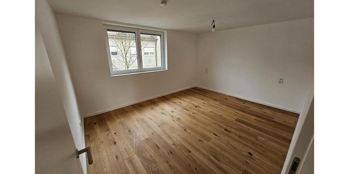 Etagenwohnung Frankfurt am Main Sachsenhausen Süd - 3 Zimmer, 80 m&sup2;, 2.100&euro; | Angebot:25648789