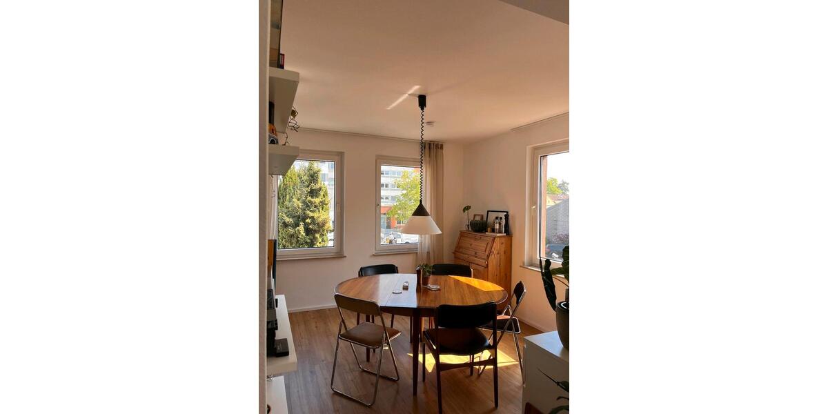 Etagenwohnung Oberursel (Taunus) - 3.5 Zimmer, 73 m&sup2;, 1.235&euro; | Angebot:26698324