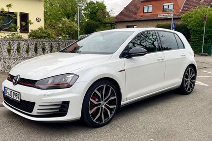 VW Golf 179.000 km 13.500 &euro; Bad Vilbel 61118
