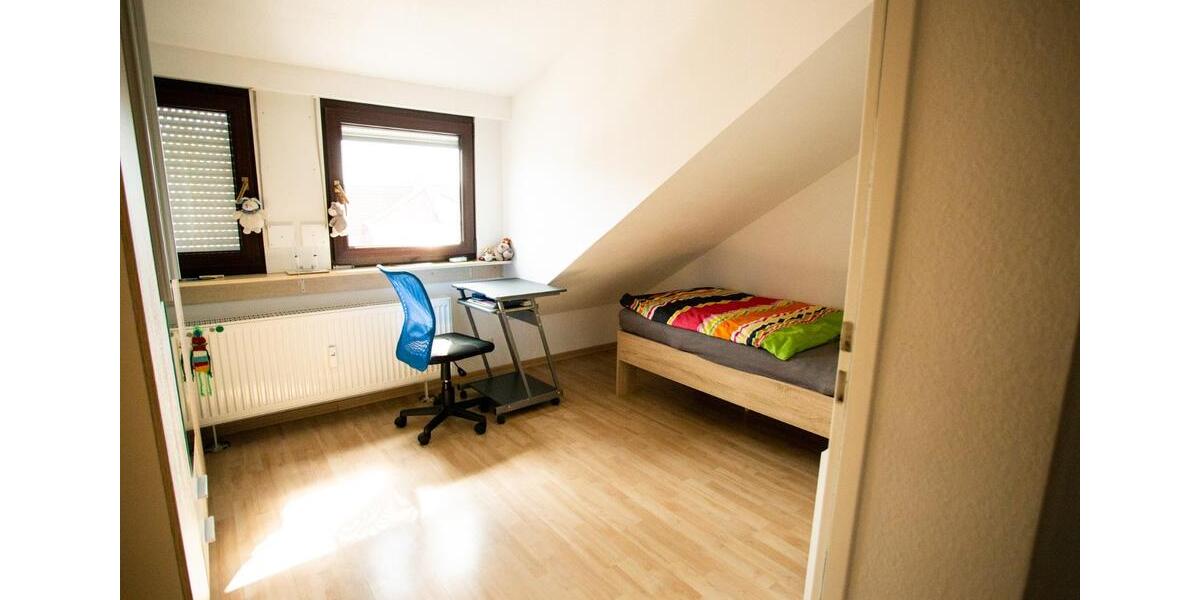 Dachgeschoßwohnung Seligenstadt - 4 Zimmer, 90 m&sup2;, 279.000&euro; | Angebot:27629161