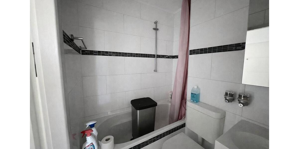 Etagenwohnung Maintal - 2 Zimmer, 70 m&sup2;, 900&euro; | Angebot:25902122