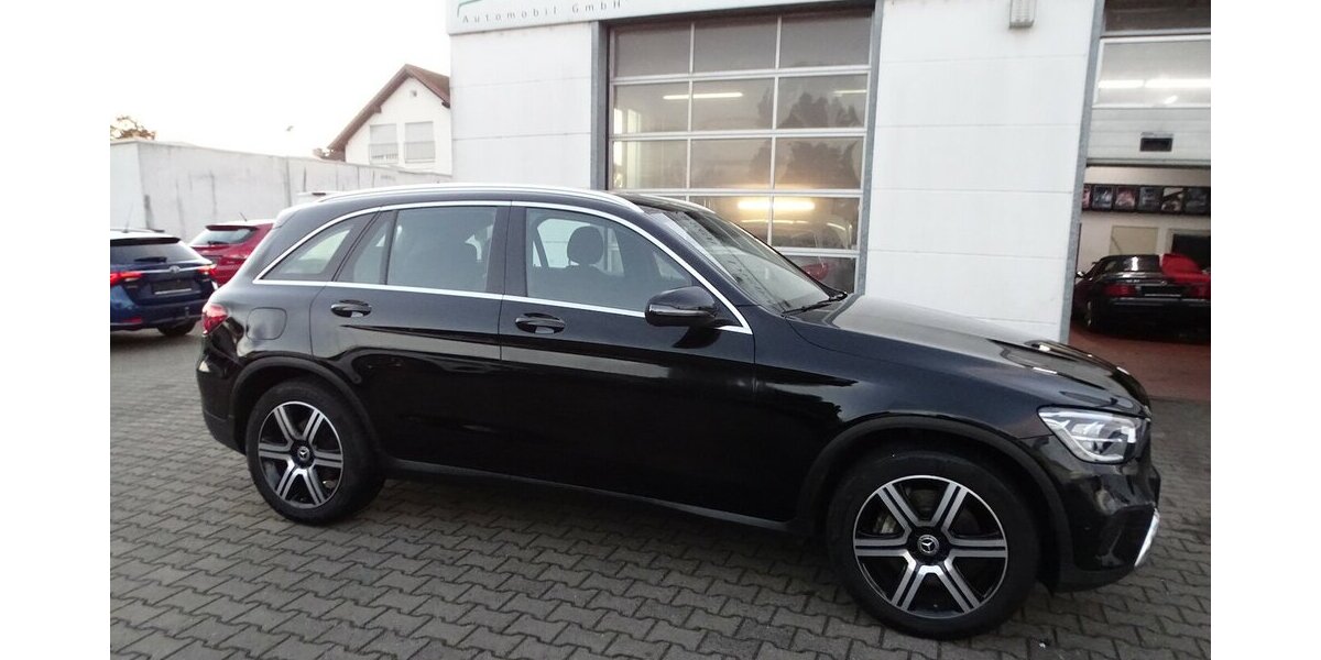 Mercedes-Benz GLC 400 d 4M Rückfahrkamera, LED-Scheinwerfer, Nav 160.000 km 28.890 &euro; Rodgau 63110