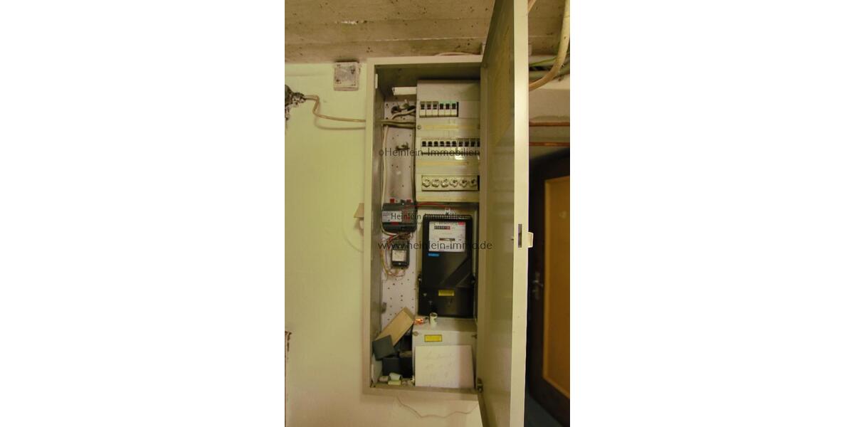 Charmantes Reihenmittelhaus 5 ZKBB* tgl.Badezimmer* kleiner Garten* Gartenhütte* Frankfurt-Gallus - Reihenmittelhaus Frankfurt Gallus Viertel | Angebot:25355417