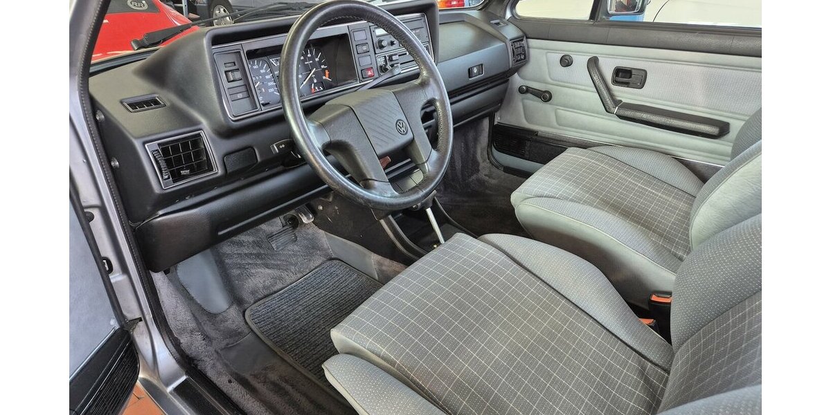 VW Golf 1 Cabrio Quartett 1.Hand nur 36000 Km 36.668 km 19.990 &euro; Rodgau 63110