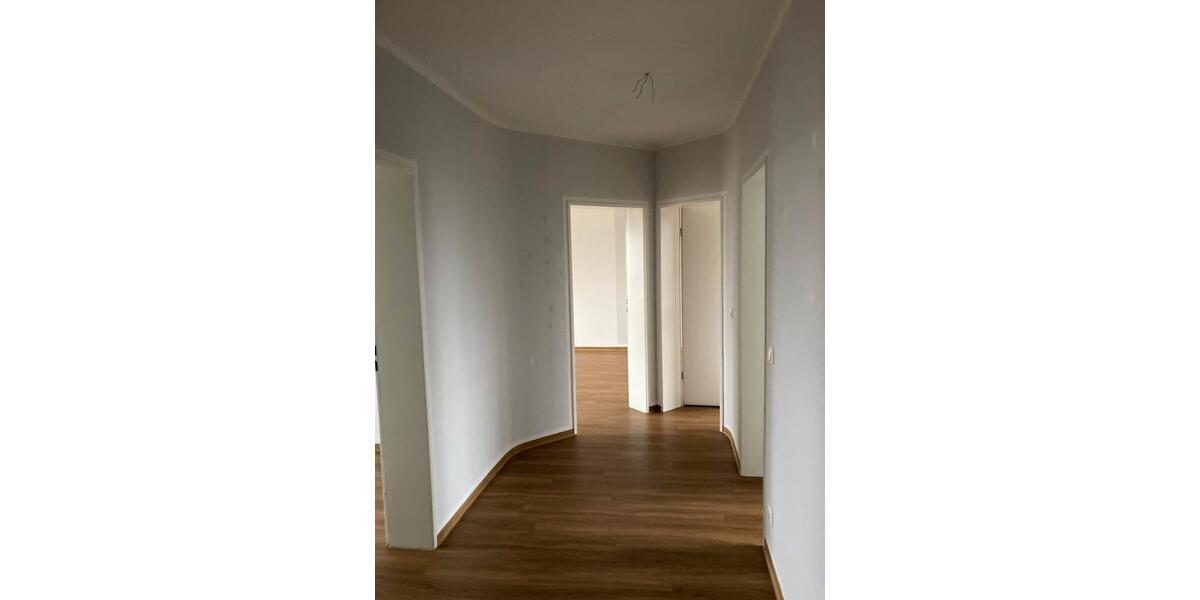 Etagenwohnung Bad Homburg vor der Höhe Gonzenheim - 4 Zimmer, 83 m&sup2;, 883&euro; | Angebot:26427017
