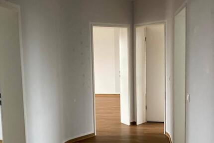 Wohnung Bad Homburg vor der Höhe Gonzenheim - 4 Zimmer, 83 m&sup2;, 883&euro; | Angebot:26427017
